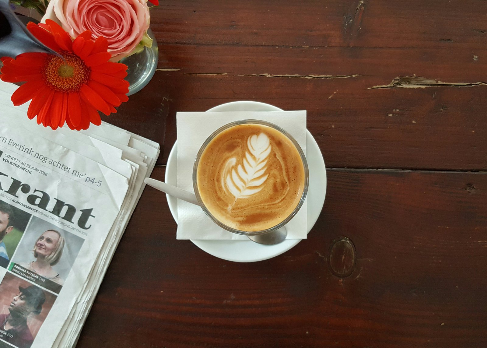 il momento coffee white cups