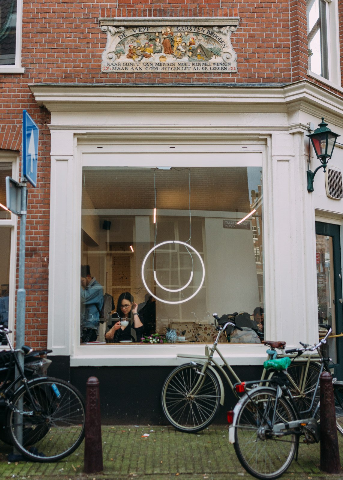 toki coffee outside