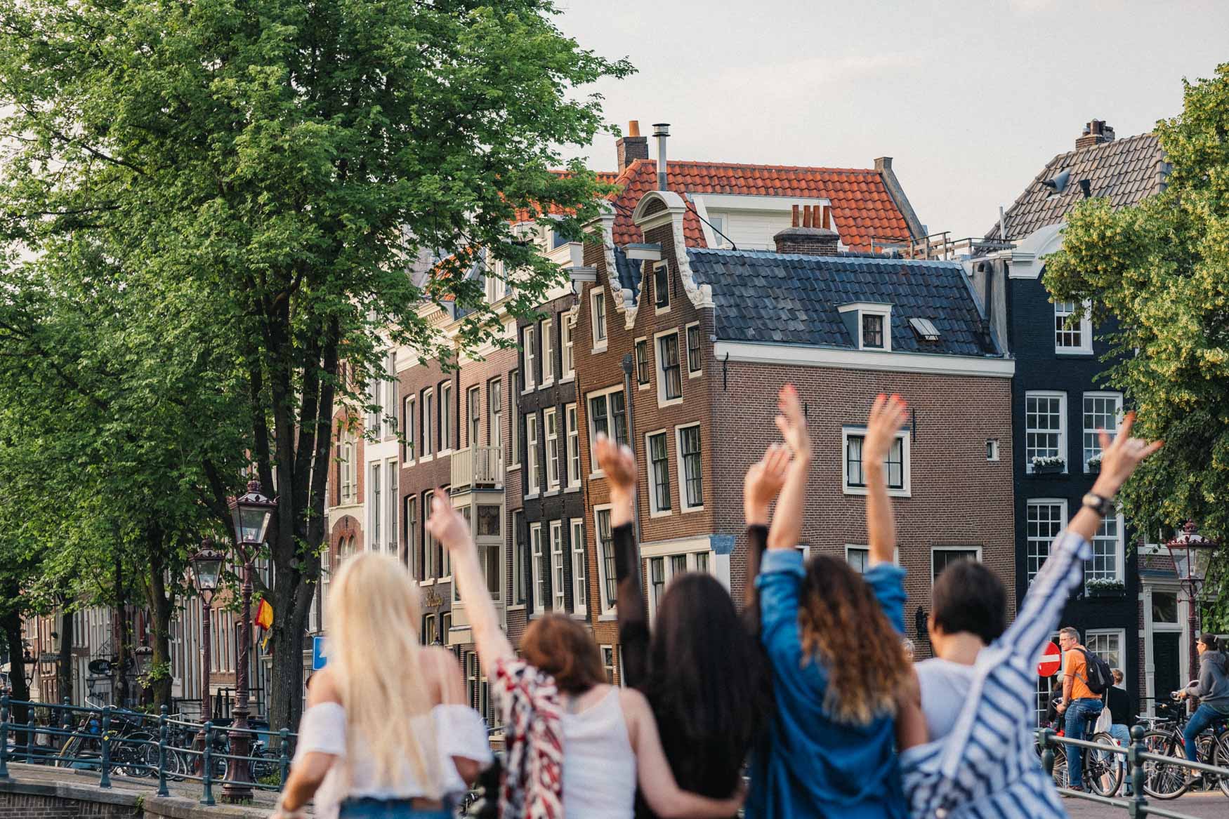 Memorable Bachelorette Photo Reportage