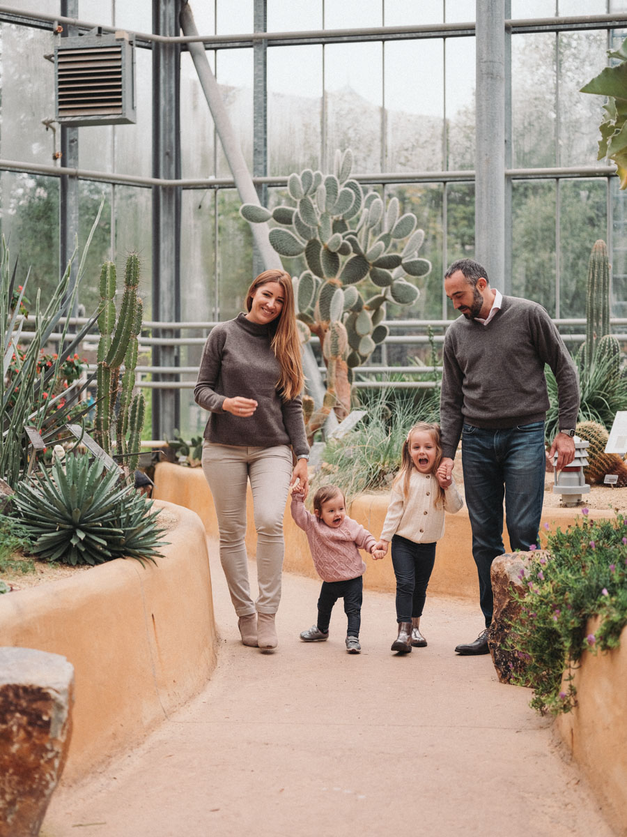 Wonderful Family Photographer in Amsterdam Gardens