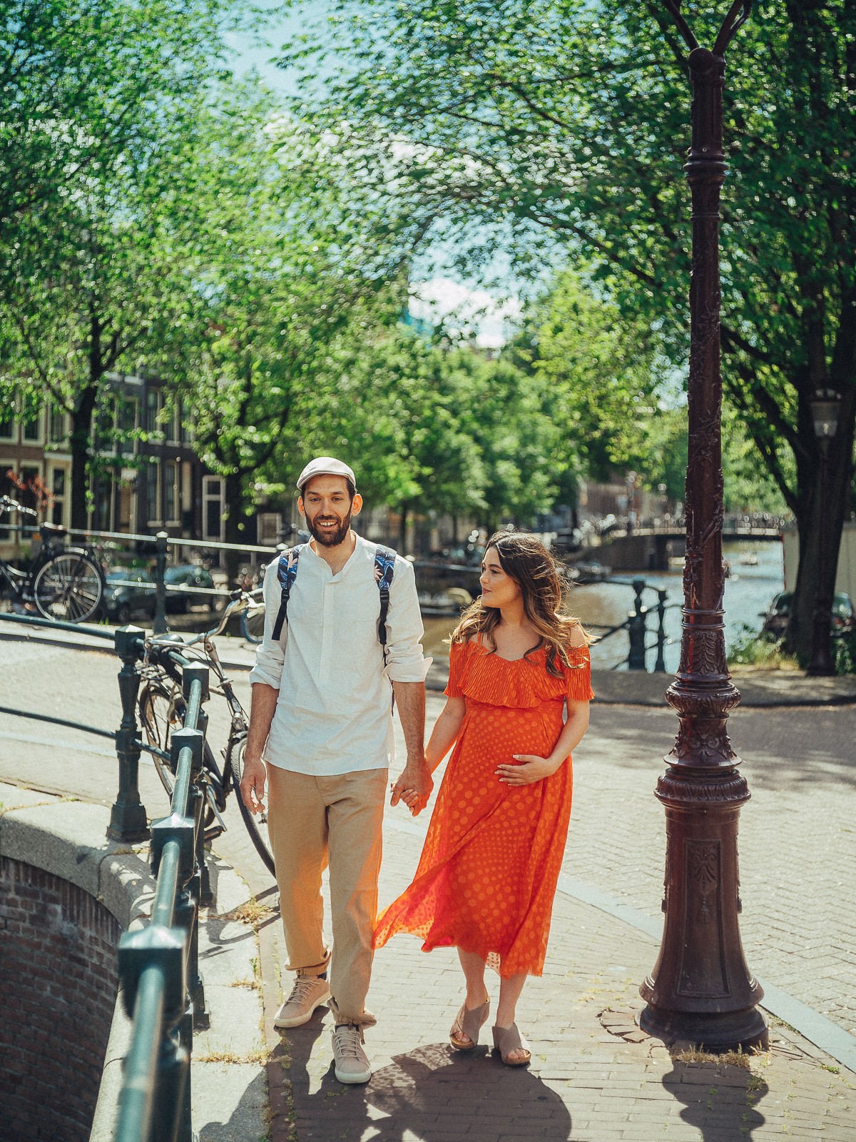 pregnancy couple photowalk amsterdam