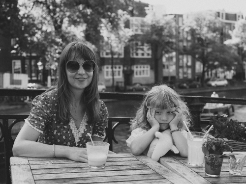 Fun Mother and Daughter Photography in Amsterdam