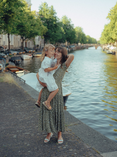 Vibrant Mother and Daughter Portraits Along Amsterdam Canals