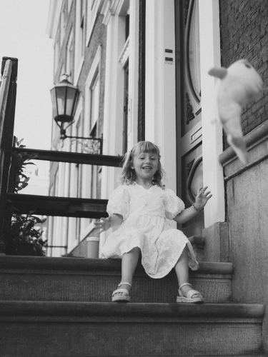 Priceless Mother and Daughter Portraits in Amsterdam
