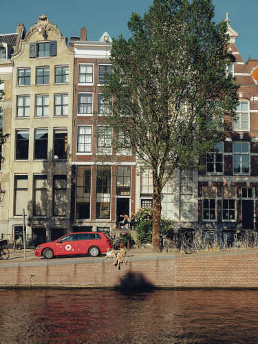 Vivid Mother and Daughter Photography in Amsterdam