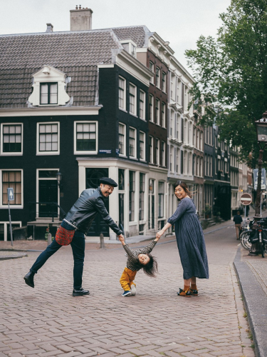 Fun Japanese Family Photography in Amsterdam