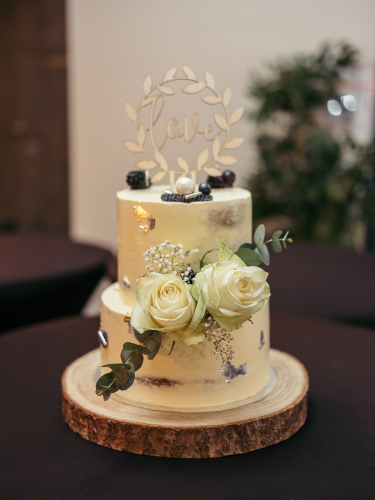 wedding cake