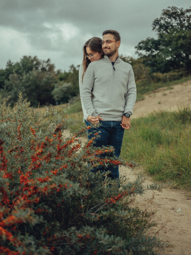 dutch dunes couple photoshoot