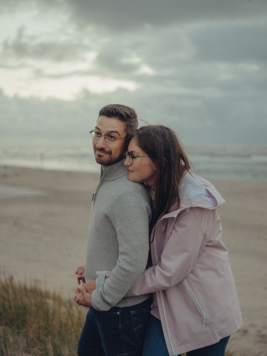 couple photoshoot dunes holland