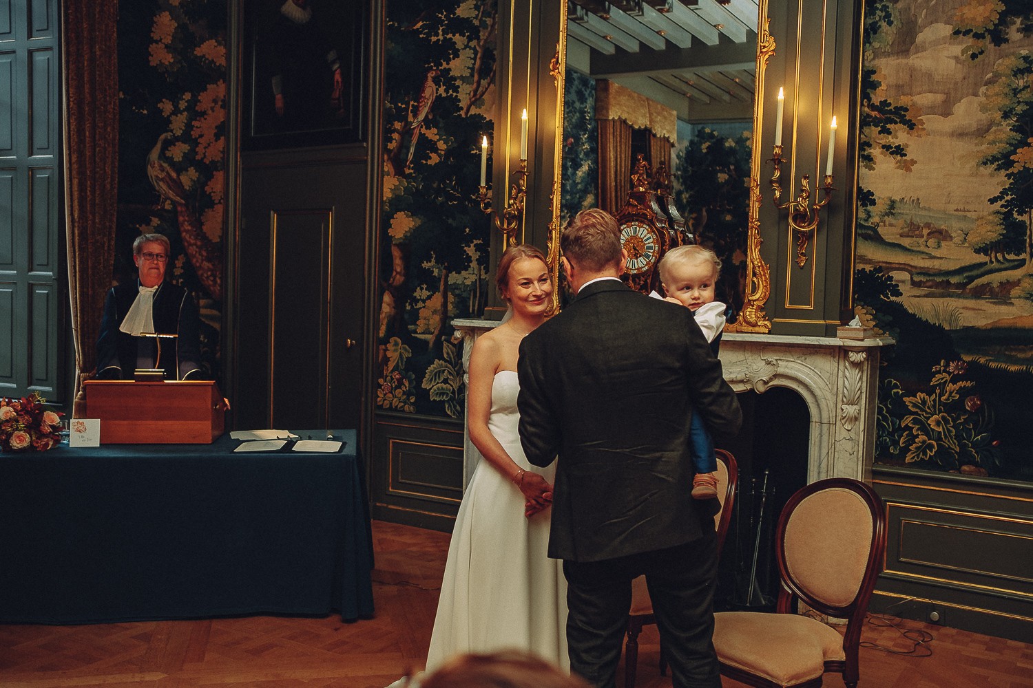 zuylen castle wedding ceremony photography