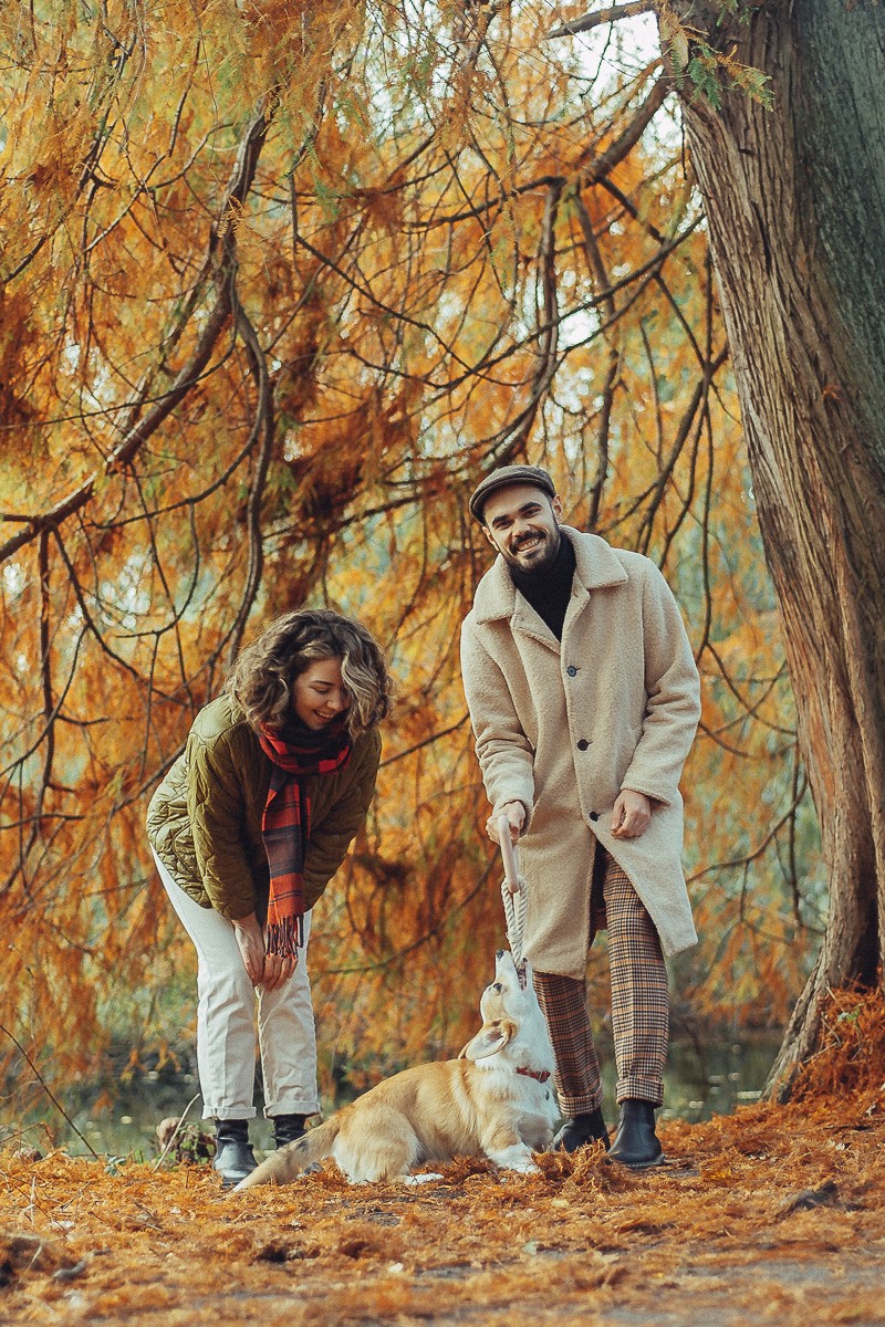 couple with dog photoshoot amsterdam