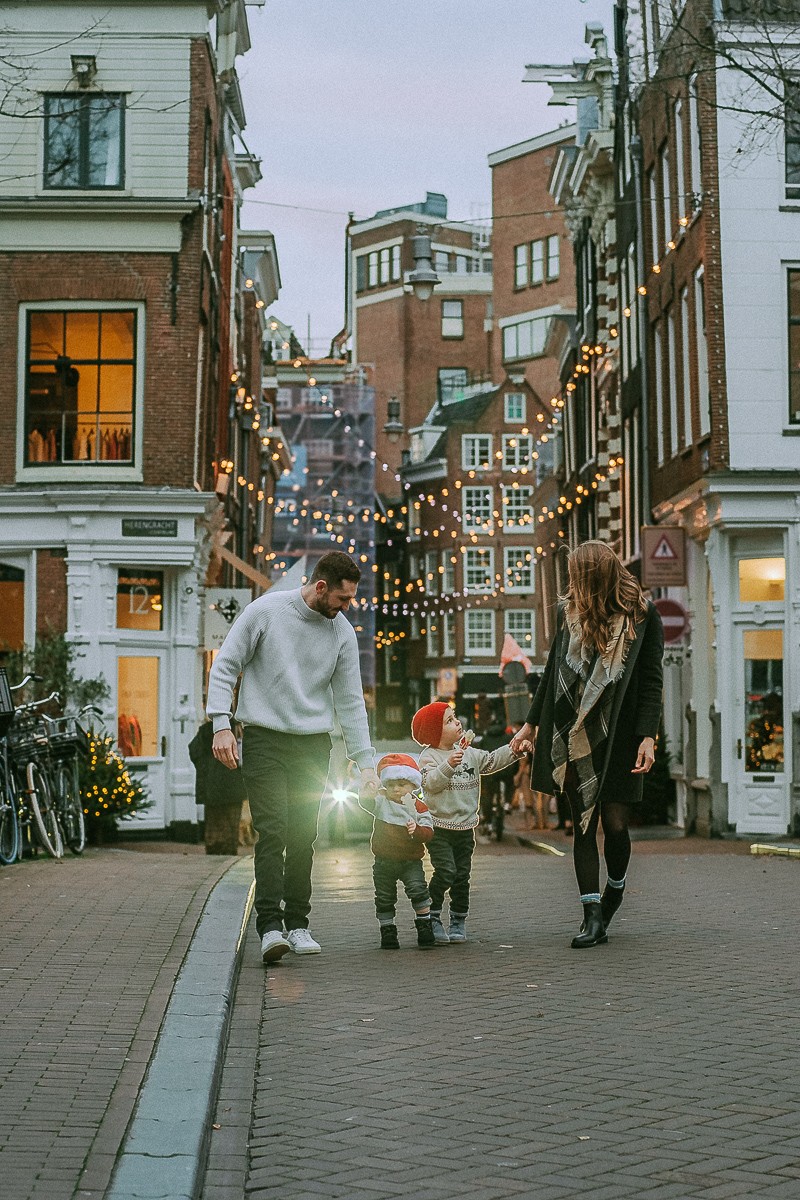 Outdoor Christmas Family Photoshoot in Amsterdam