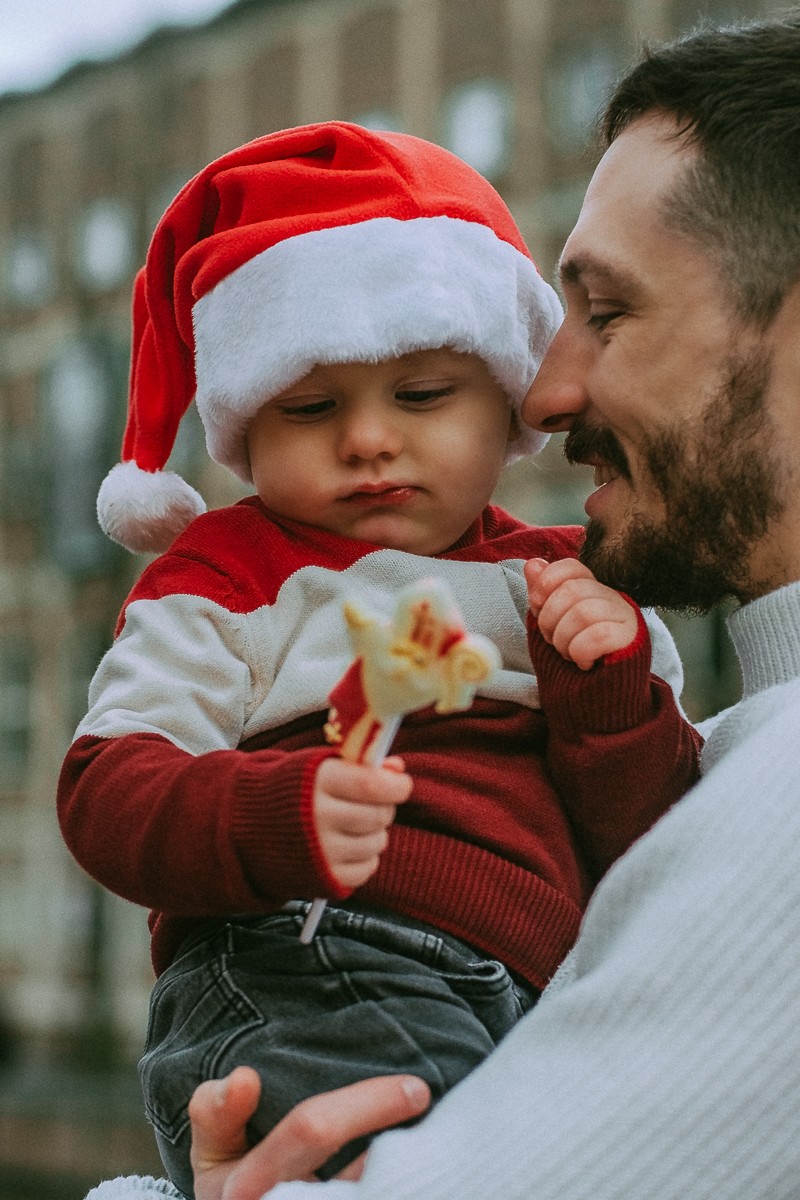 Priceless Winter Family Pictures in Amsterdam
