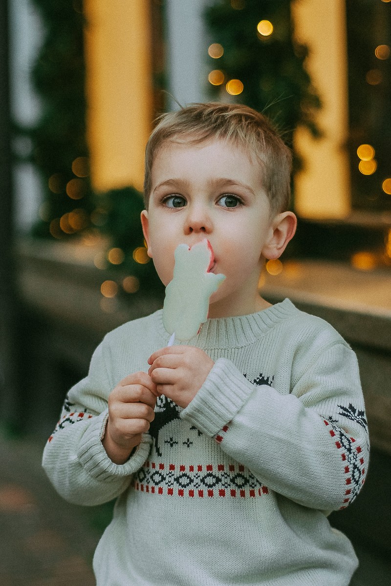 Cinematic Christmas Family Shoot in Amsterdam