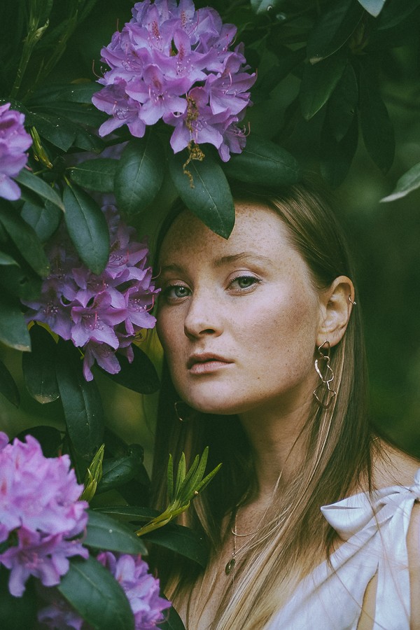 Blooming Park Amsterdam Vibrant Solo Portraits