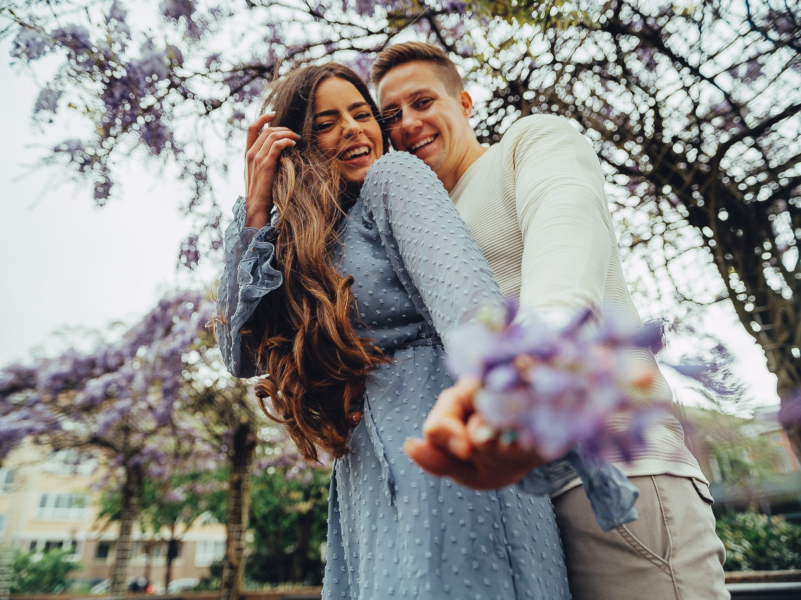 Couple love shoot in blooming park