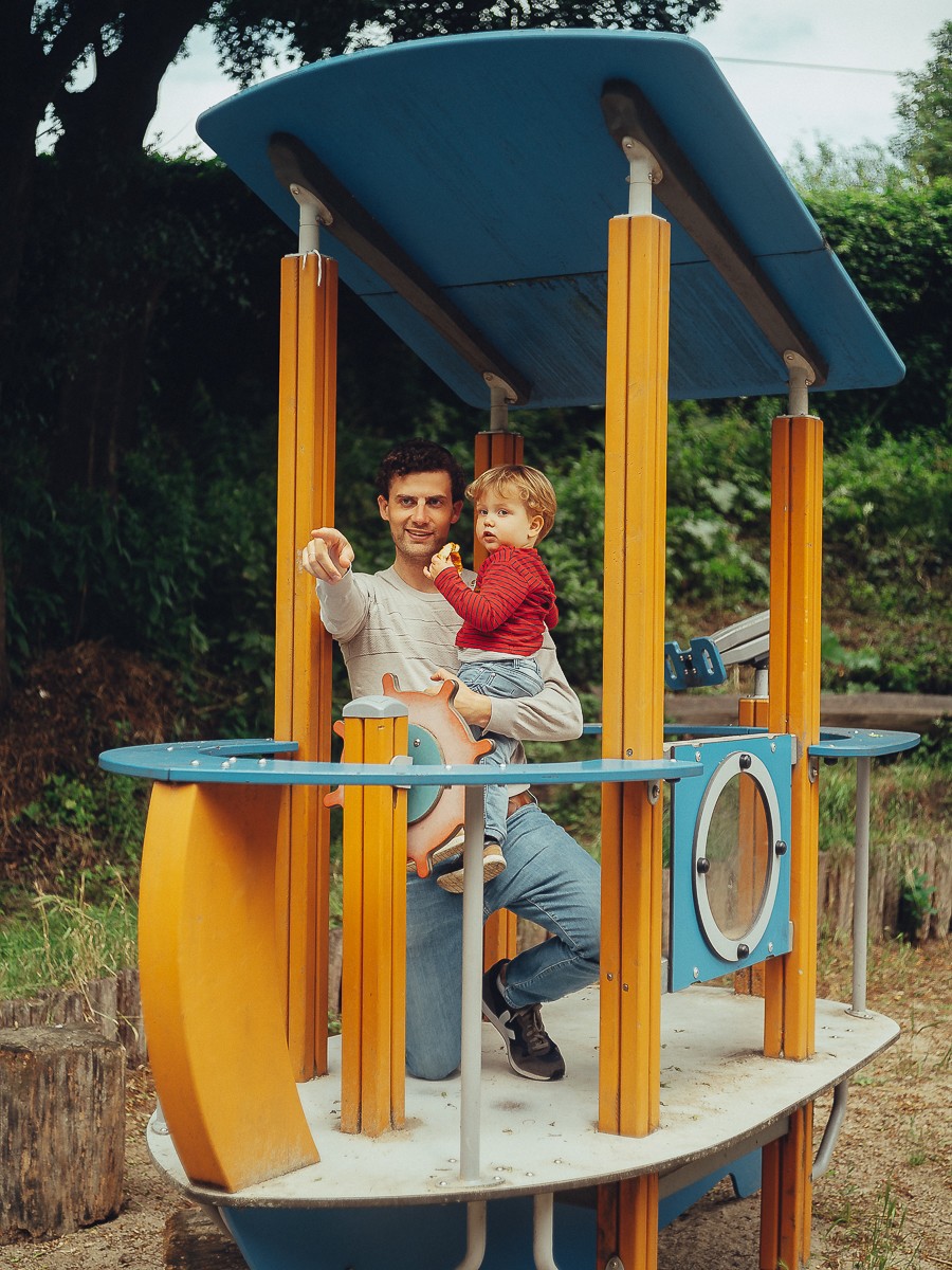 spontaneous family portraiture in amsterdam