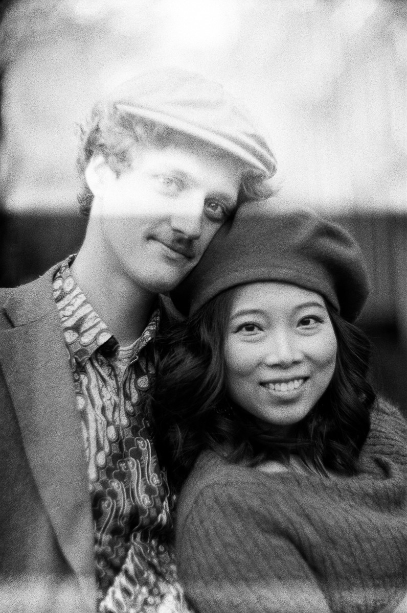 intimate maternity photo session in Amsterdam