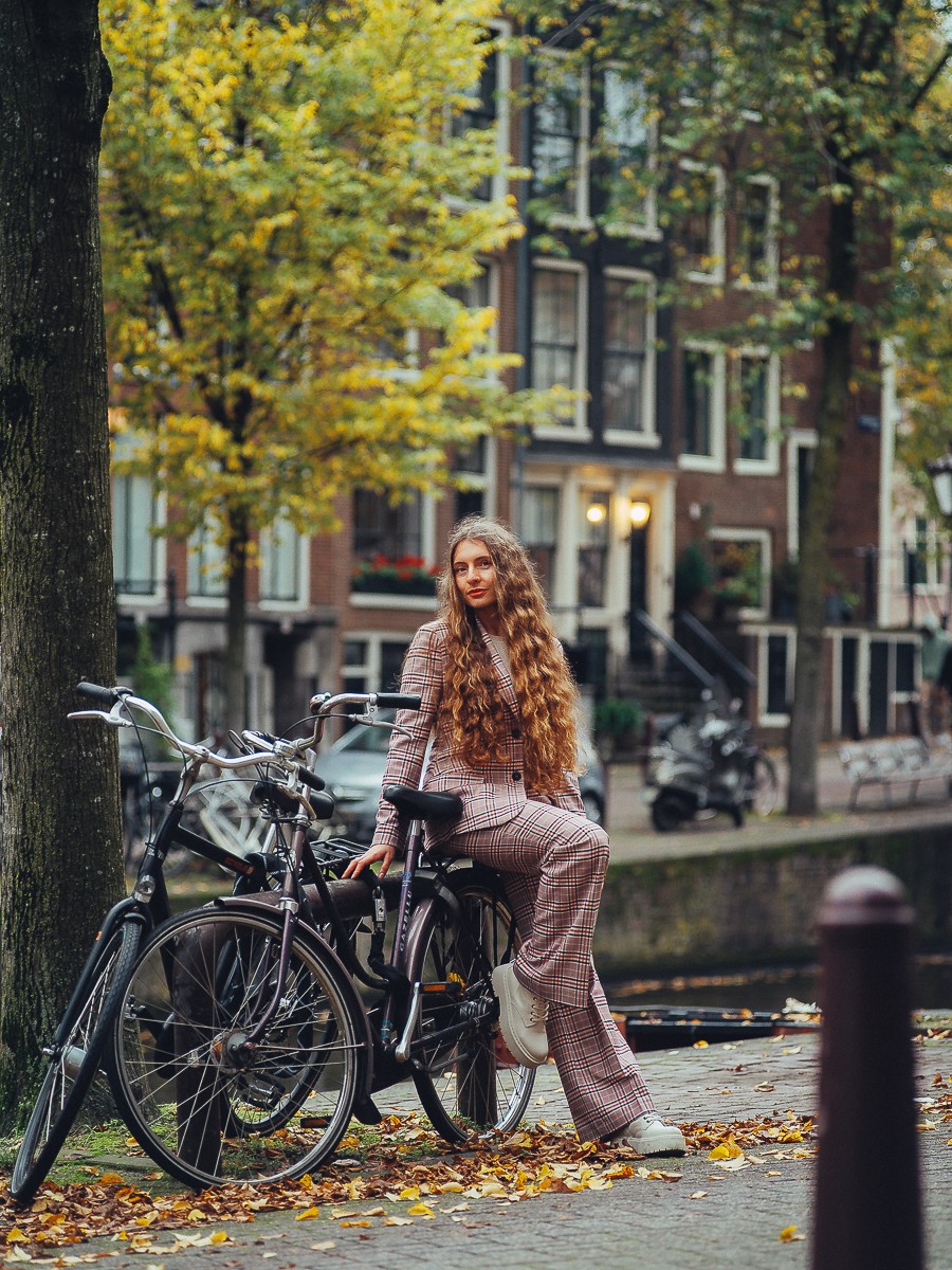 candid mother and daughter photoshoot in Amsterdam