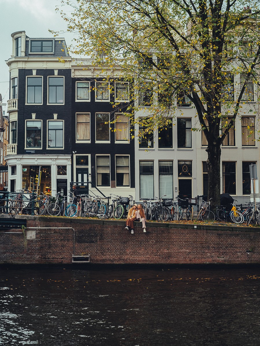 Natural family pictures in Amsterdam