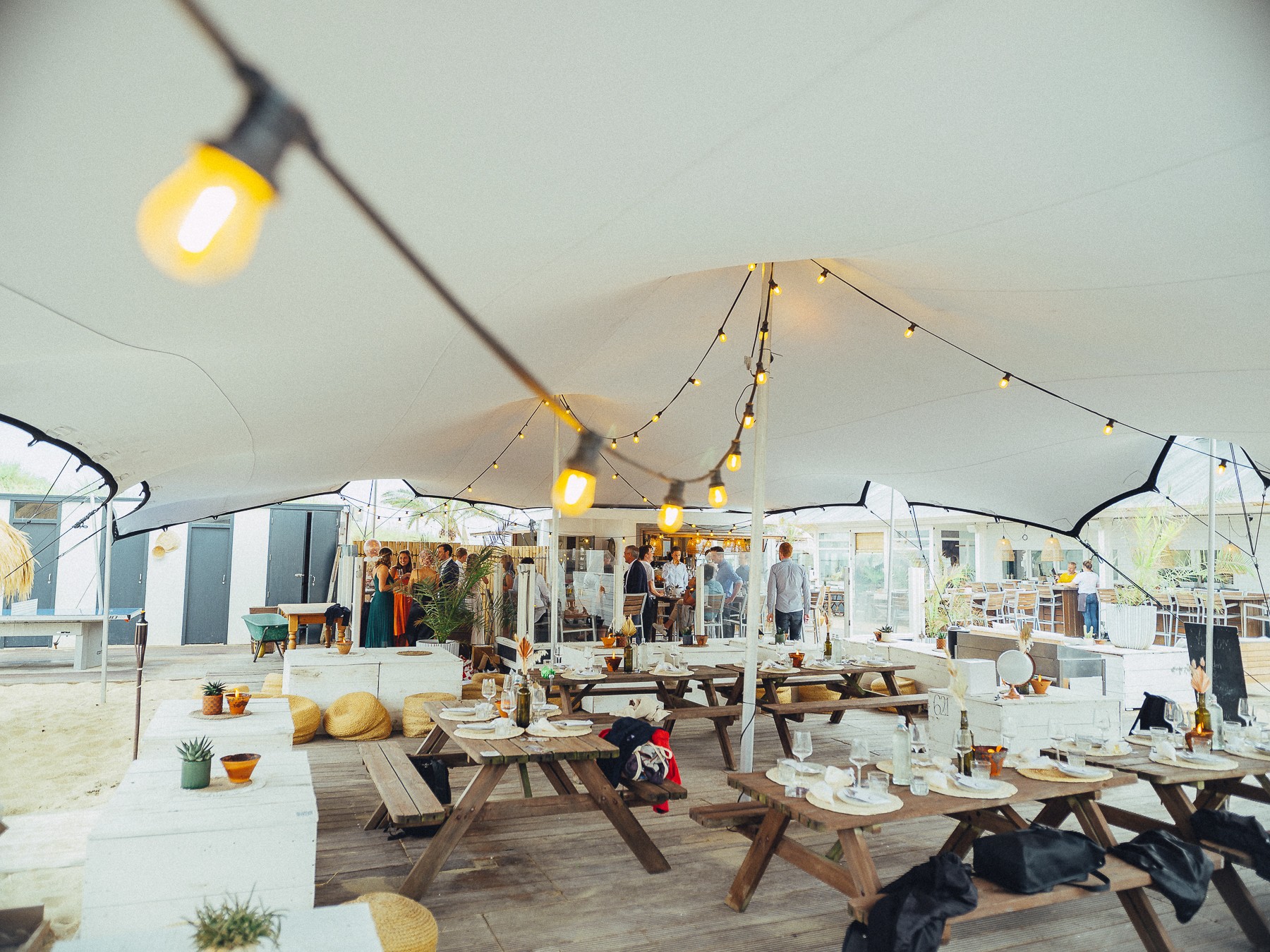 Natural Wedding Photoreportage at Beachclub C