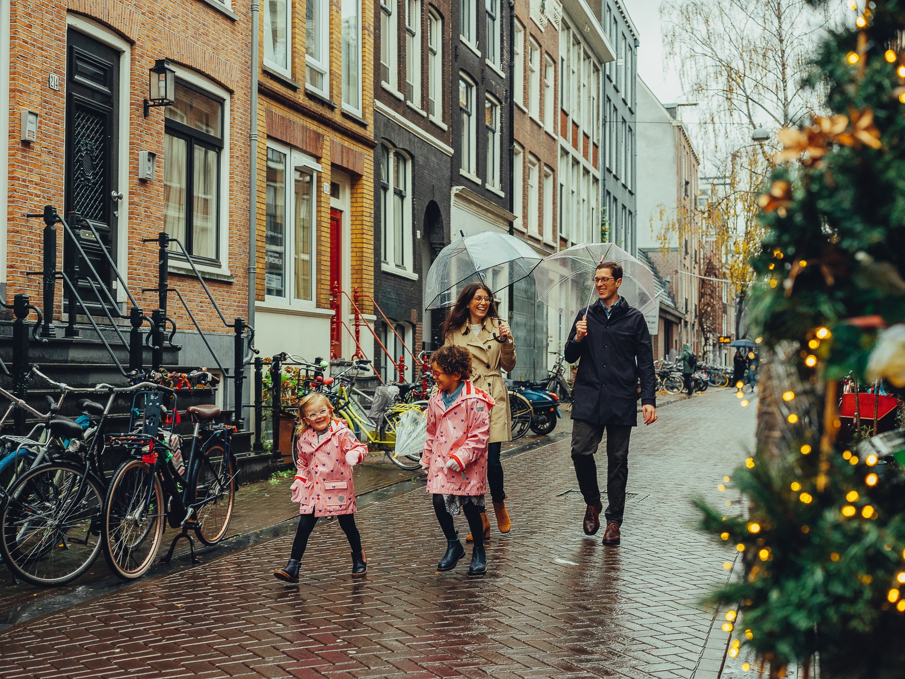 Storytelling Family Photo Session in Amsterdam