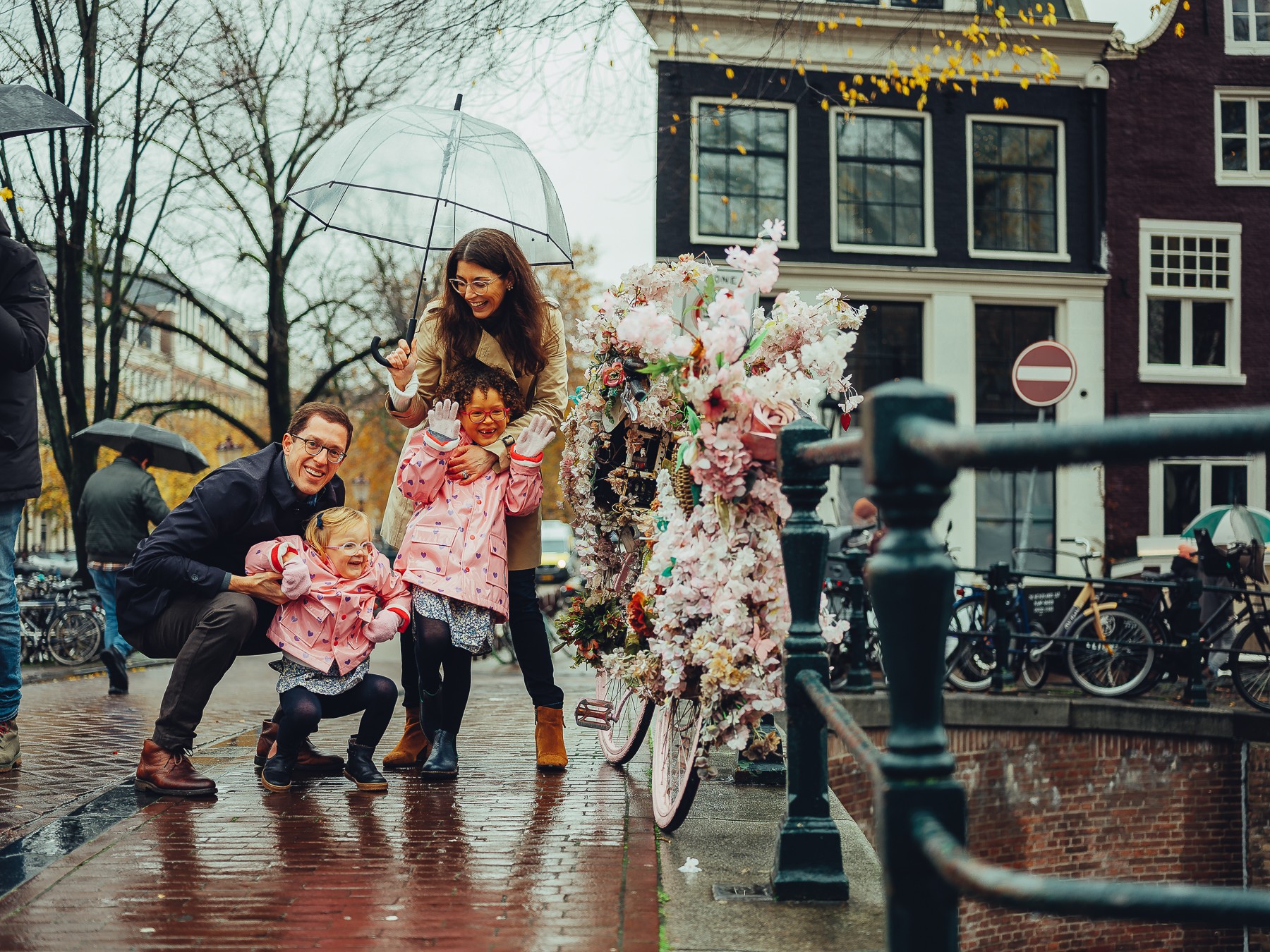 Vibrant Family Photowalk in Amsterdam