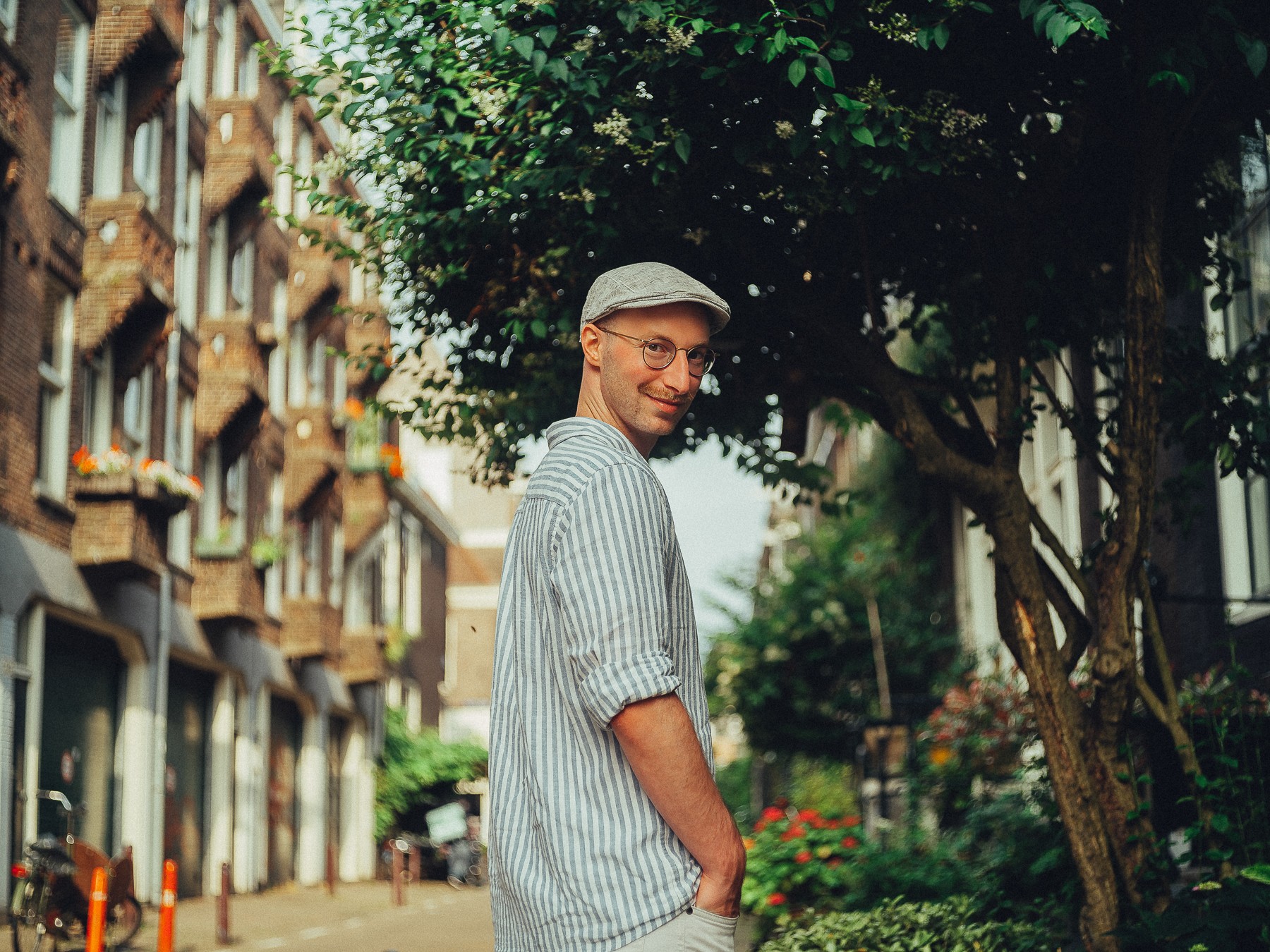 Creative Solo Lifestyle Photo Session