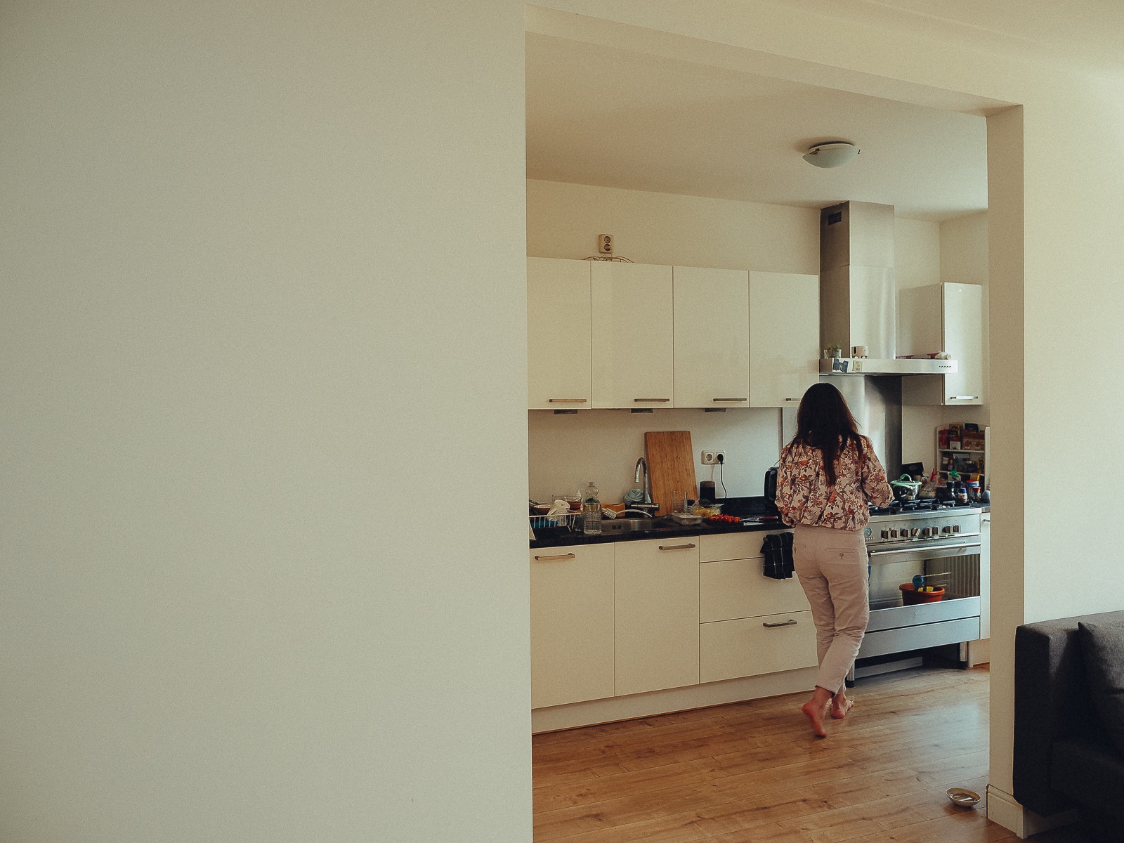 Solo Portrait Photographer at Home