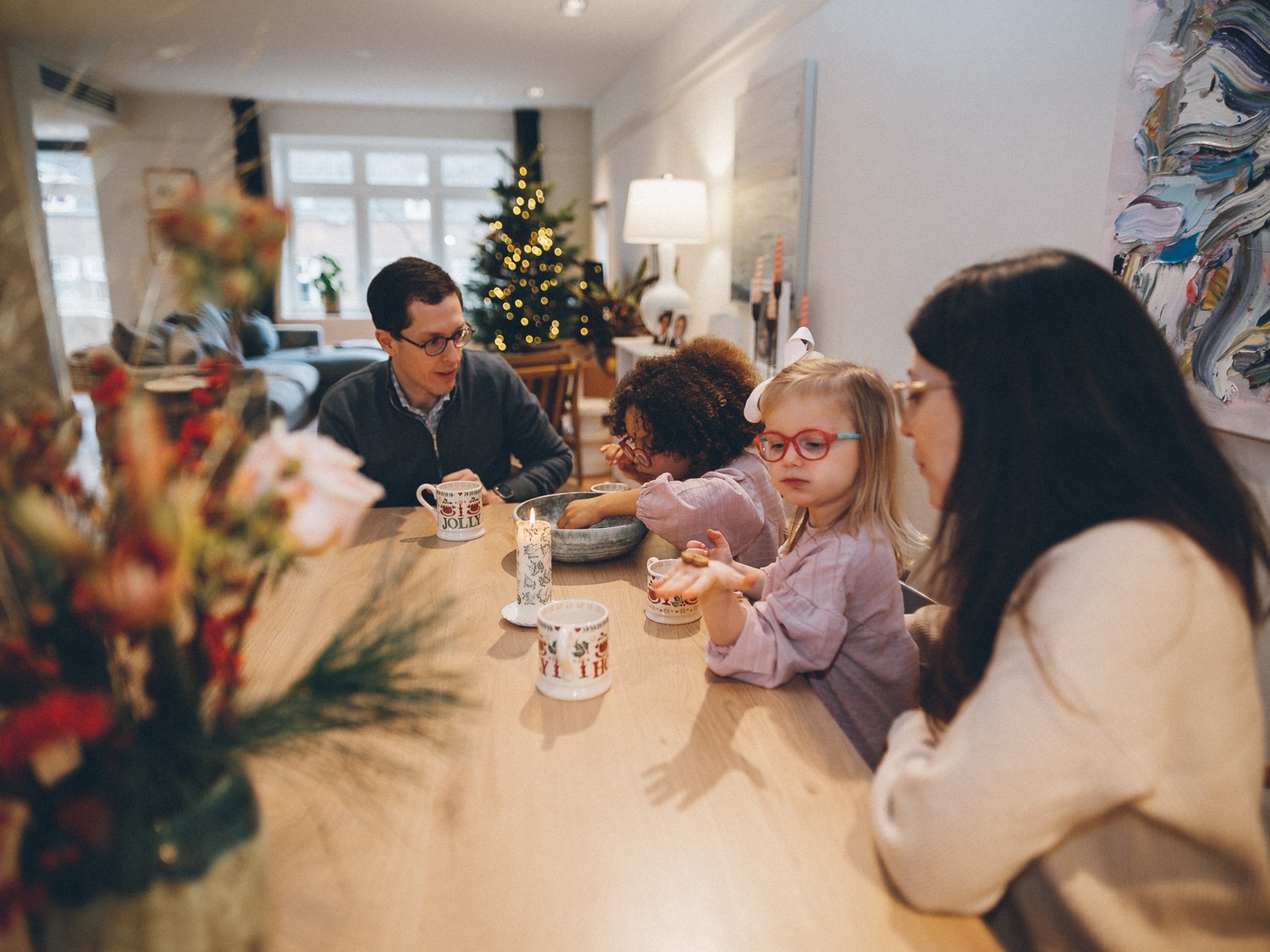 Natural Christmas Family Portraits at Home