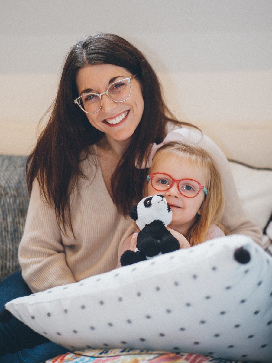 Professional Family Photographer at Home