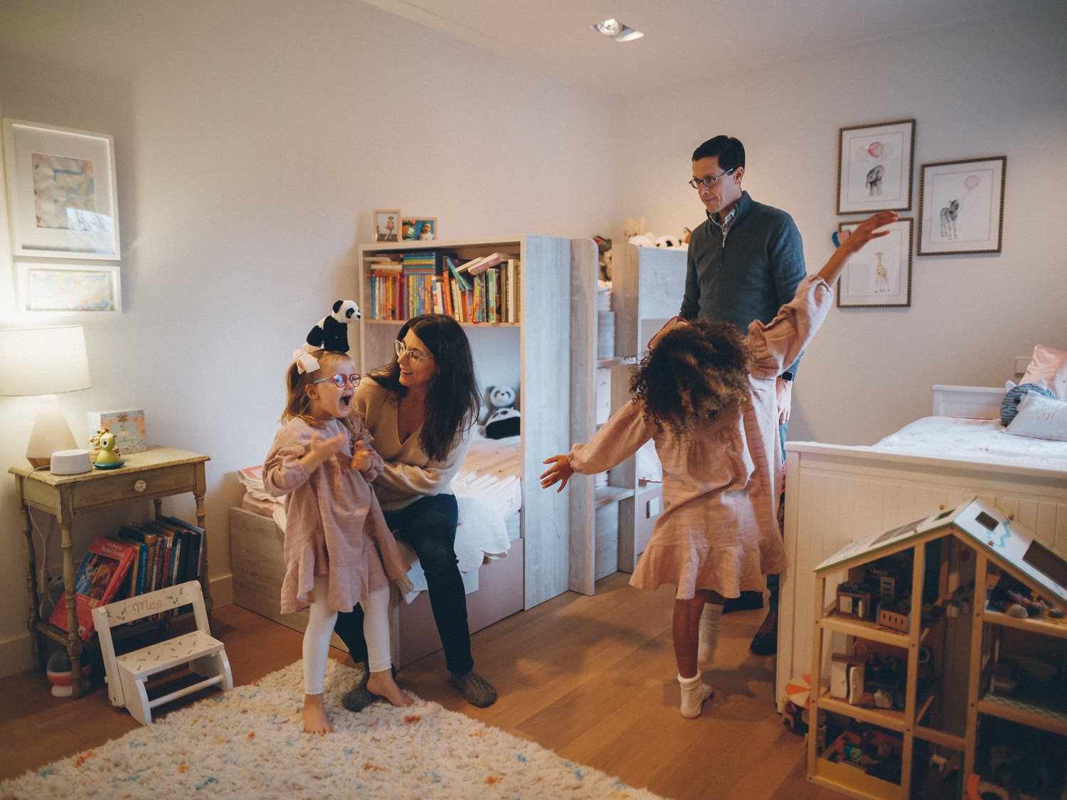 Atmospheric Family Pictures at Home