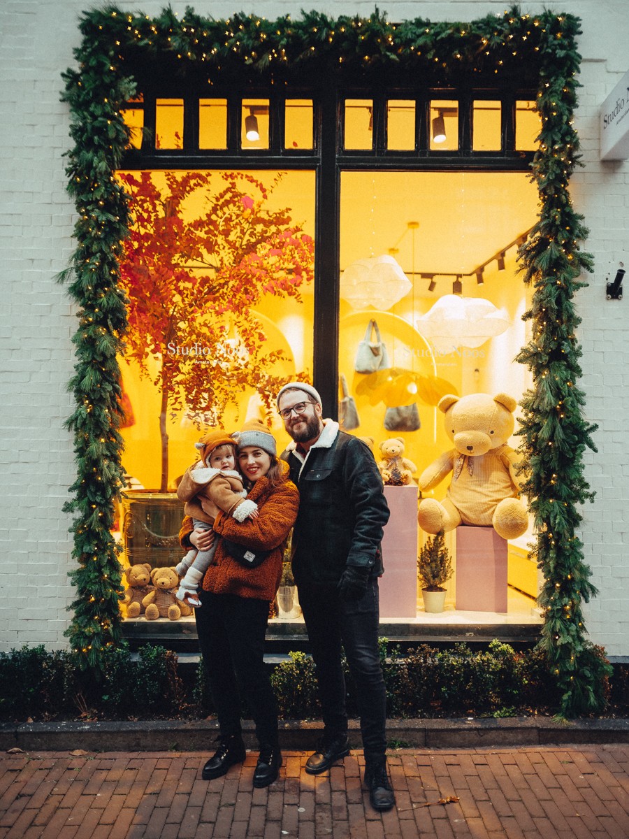 Genuine Family Christmas Photographs in Amsterdam
