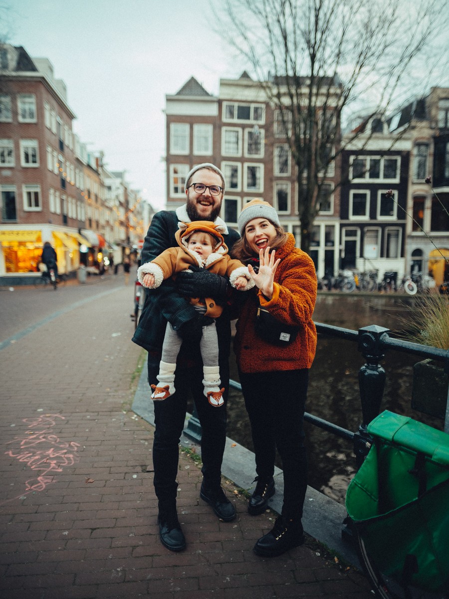 Engaging Christmas Family Photo Session in Amsterdam