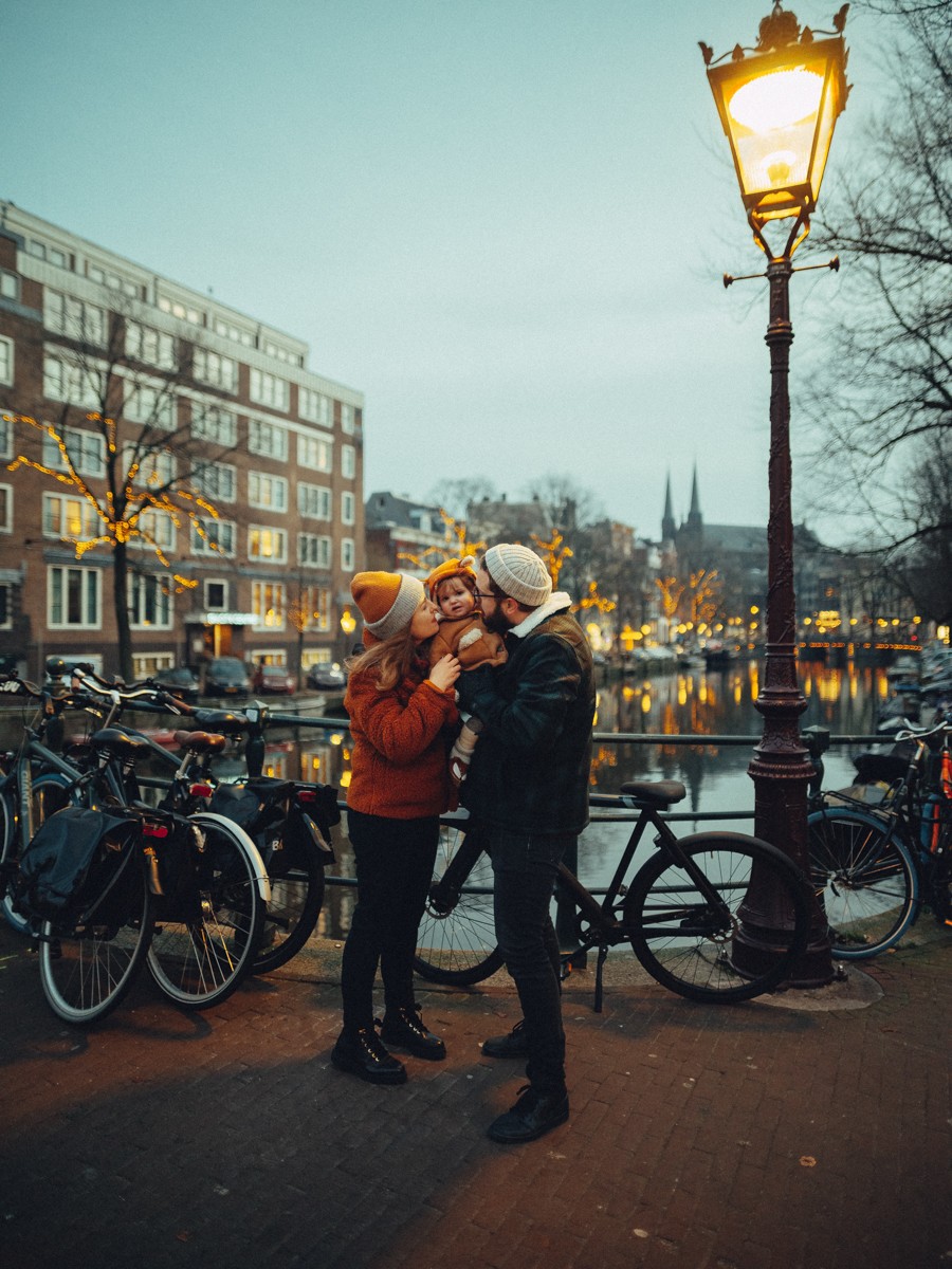Family Photoshoot in Christmas Time Amsterdam