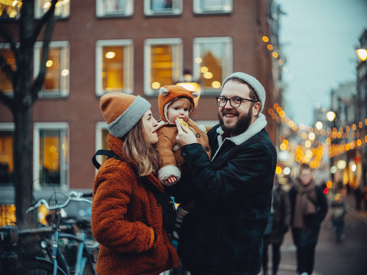 Expressive Family Winter Photography in Amsterdam