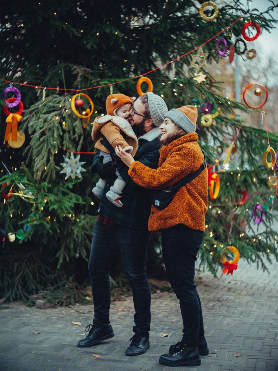 Christmas Tree Family Photos in Amsterdam