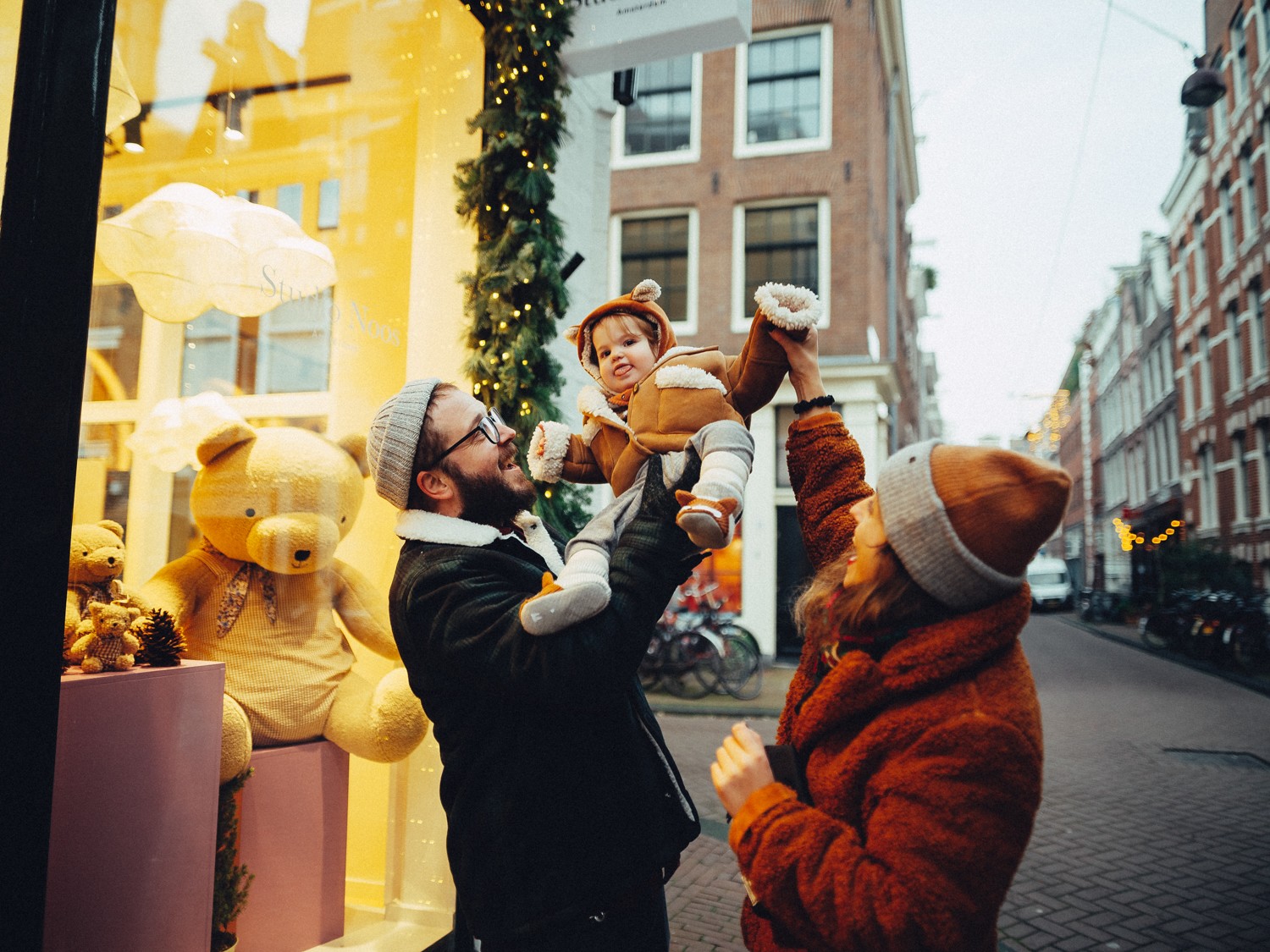 Creative Christmas Family Pictures in Amsterdam