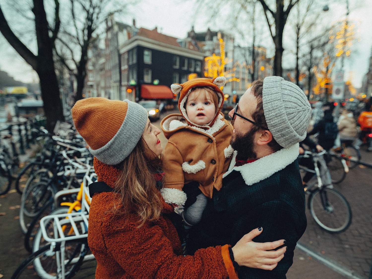 Intimate Family Photography Session in Christmas Amsterdam