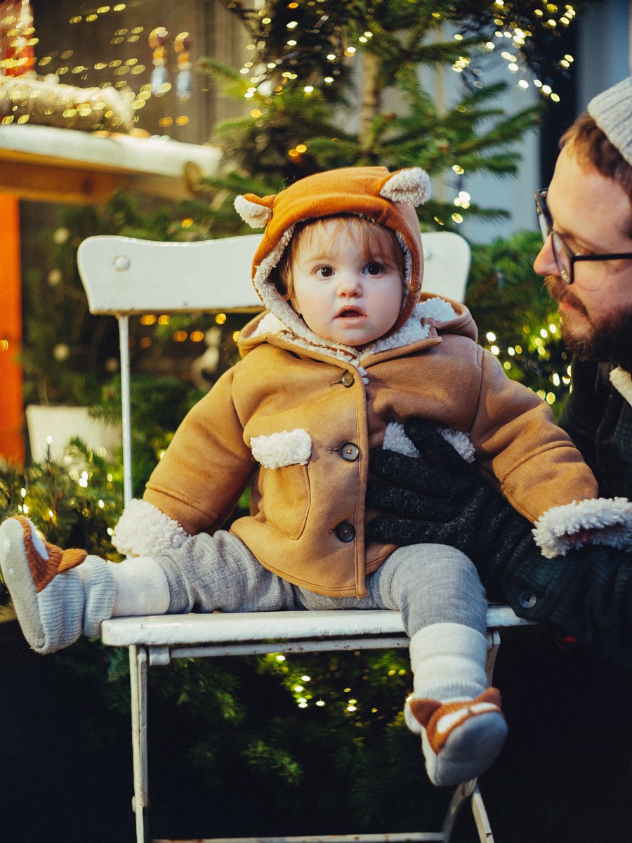 Meaningful Family Winter Portraits in Amsterdam