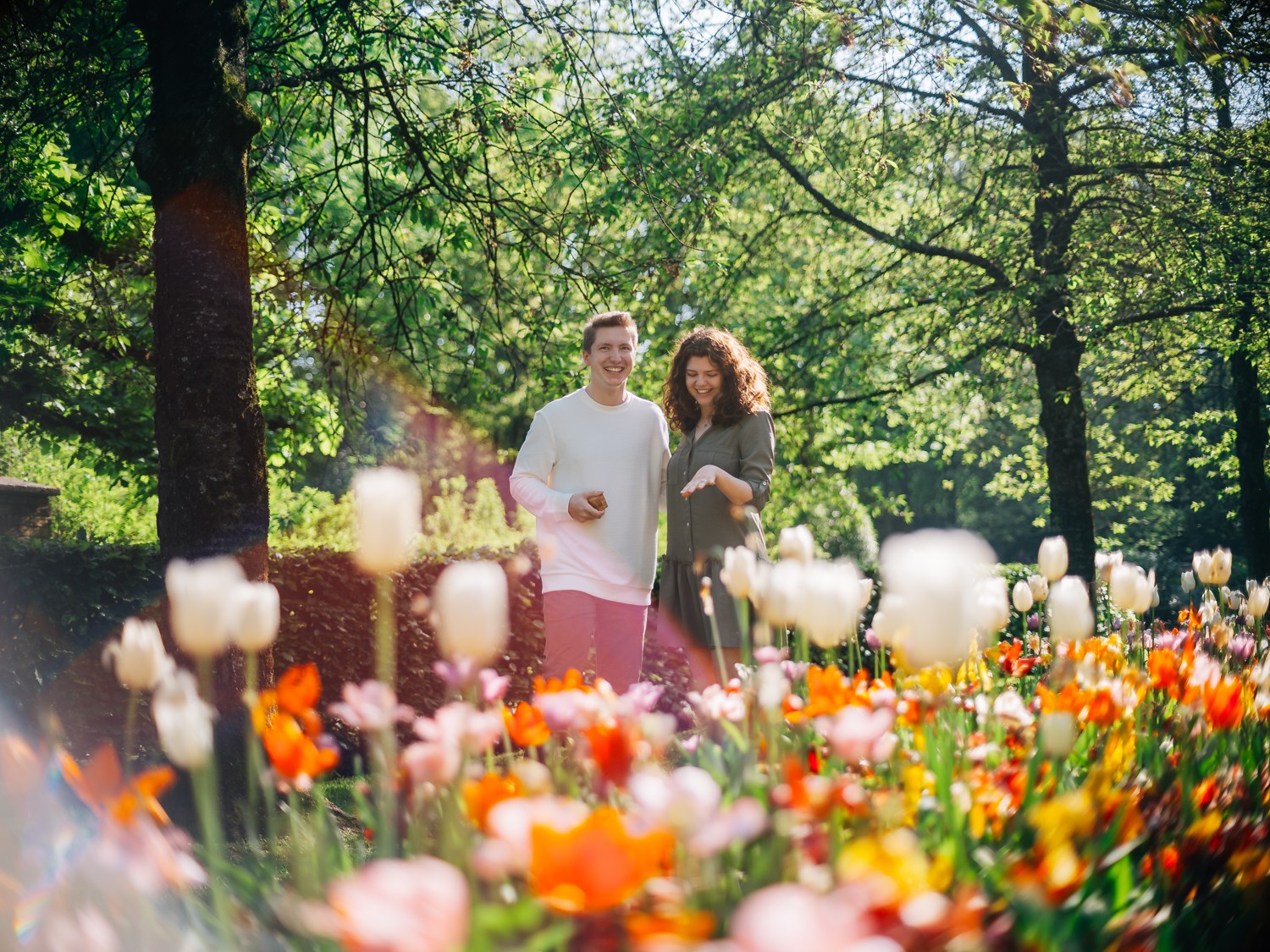 Enjoyable Keukenhof Engagement Photography Experience