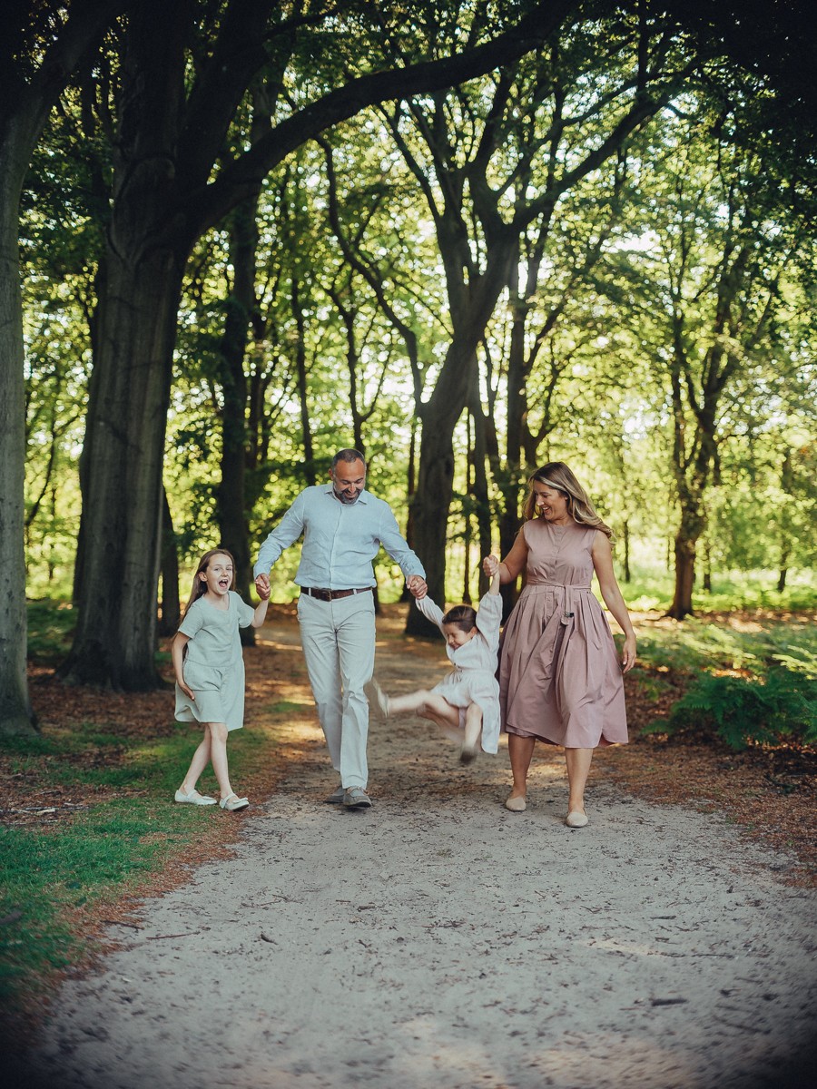 Atmospheric Family Photographs In Netherlands