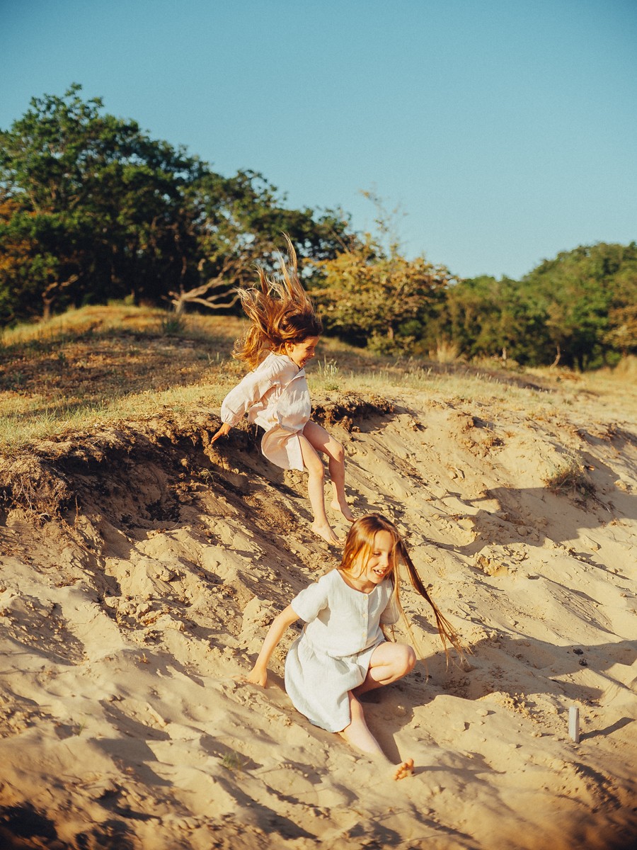 Candid Dutch Dunes Family Pictures