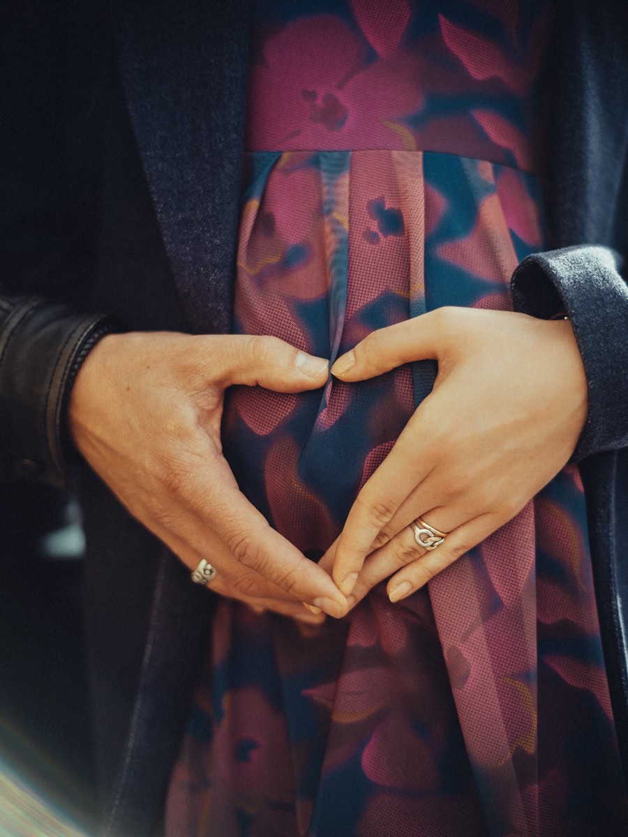 Professional Maternity Photographer in Amsterdam