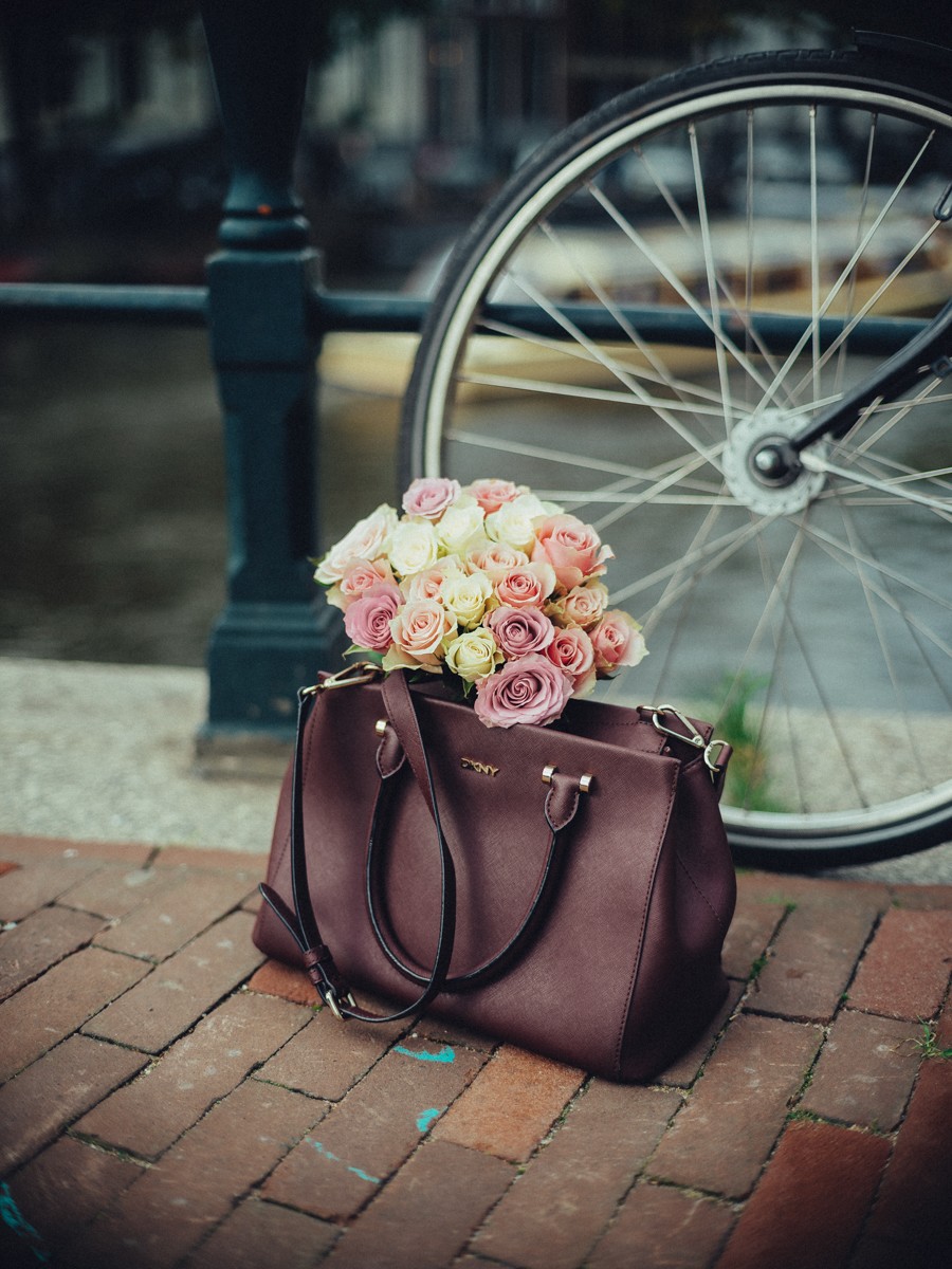 Vibrant Maternity Photoshoot Amsterdam