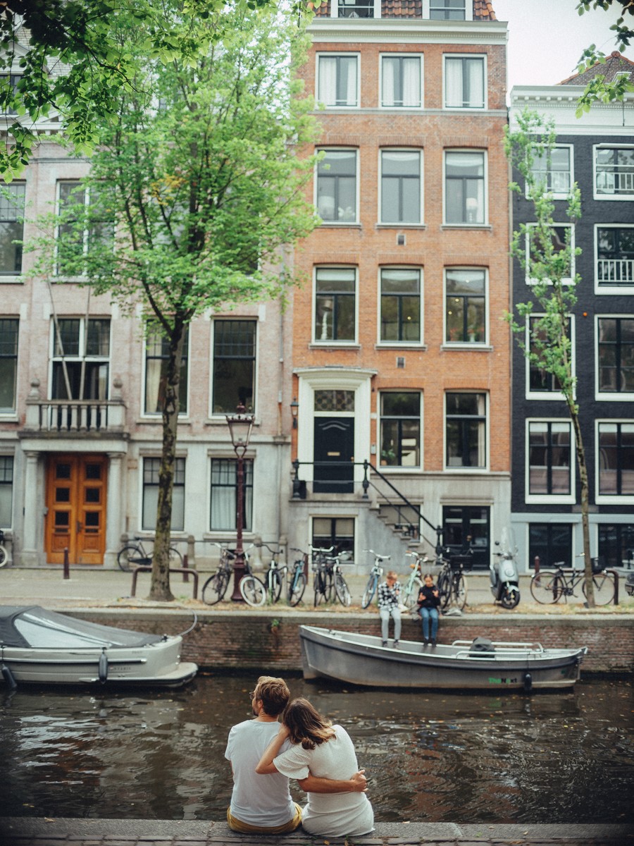 Intimate Pregnancy Portraits Amsterdam