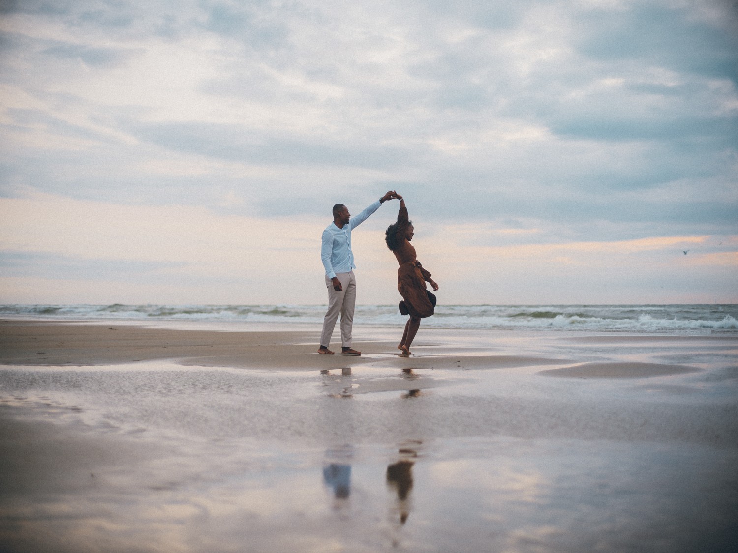 Elegant Noordwijk Beach Photo Session