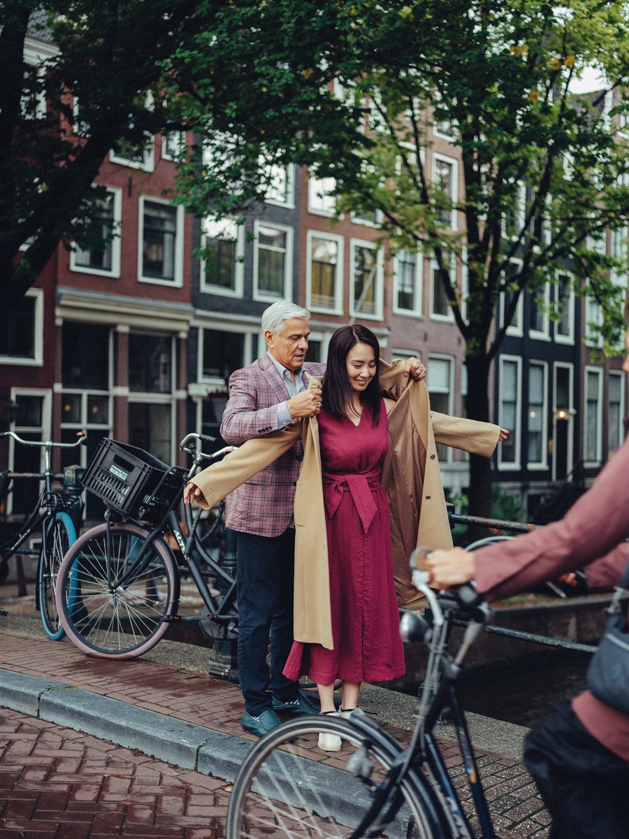 Romantic Couple Photoshoot Canals