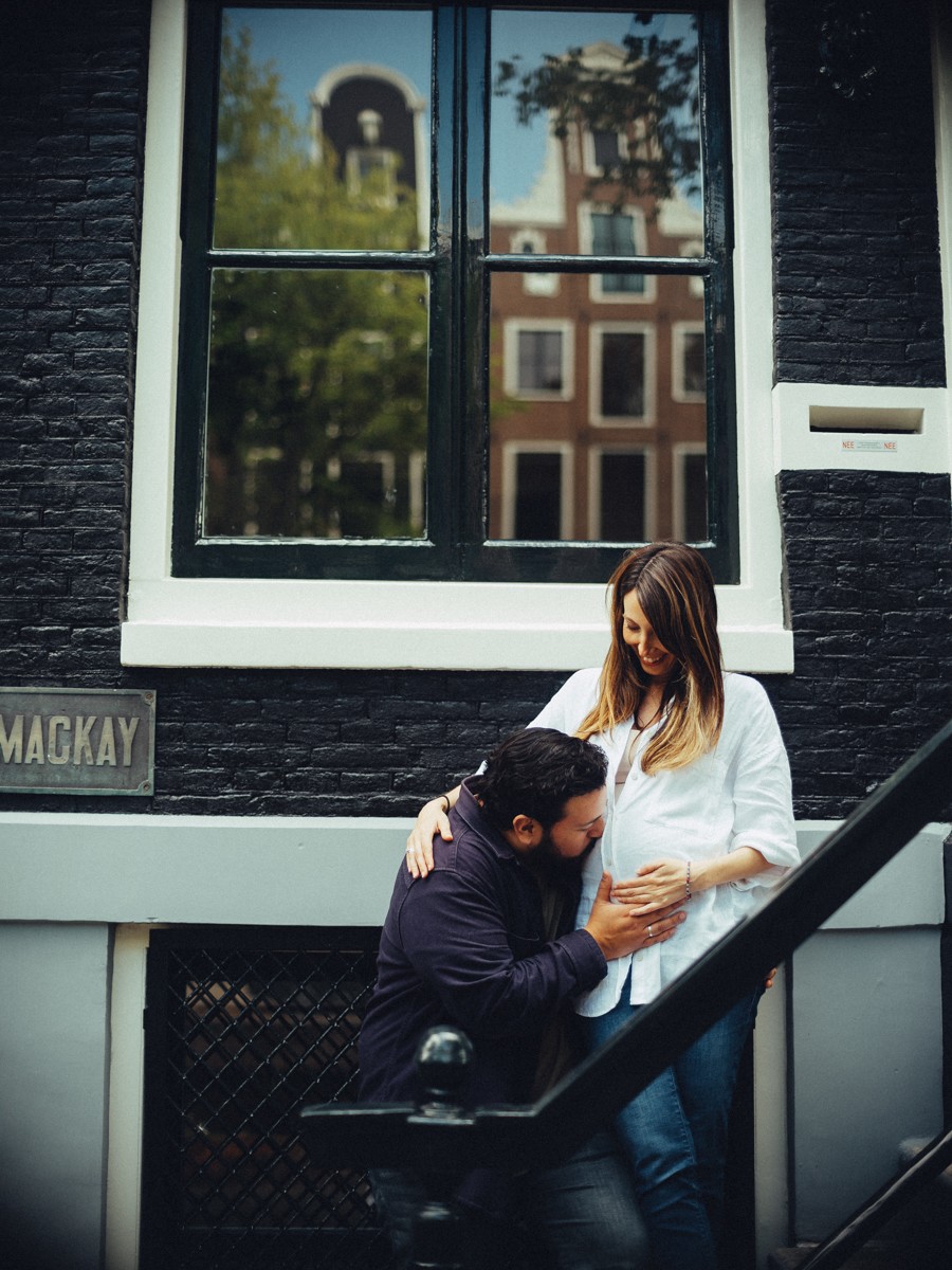Professional Pregnancy Photography Session with Cinematic Style