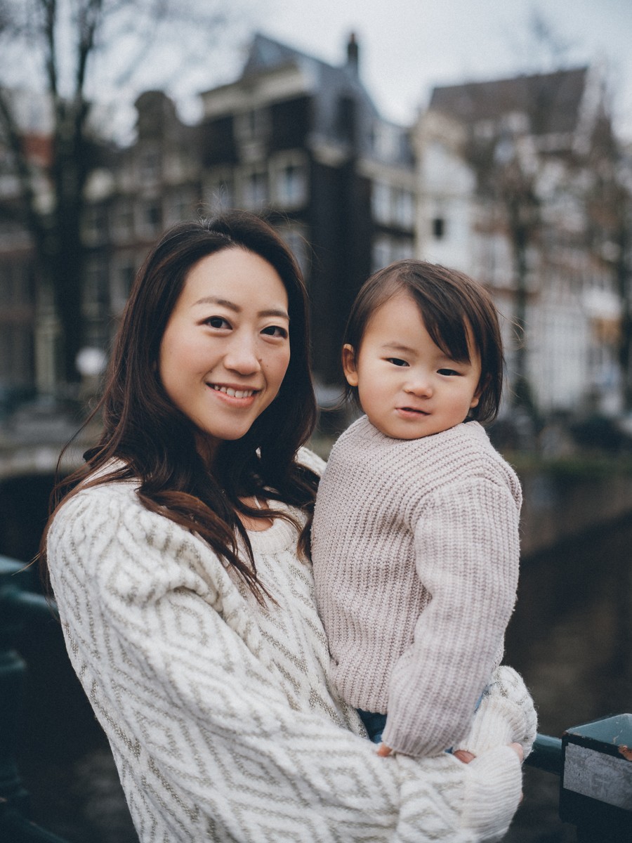 Outdoor Amsterdam Family Portraits in Amsterdam